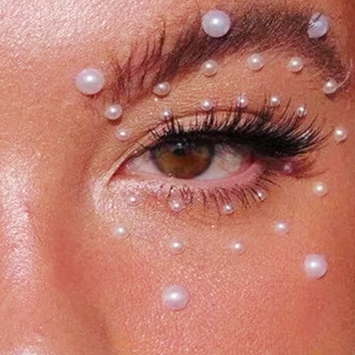 Pearls Face & Body Gemz